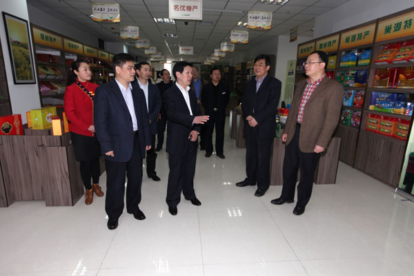 施建強董事長(cháng)等赴安徽茶葉進(jìn)出口有限公司學(xué)習考察